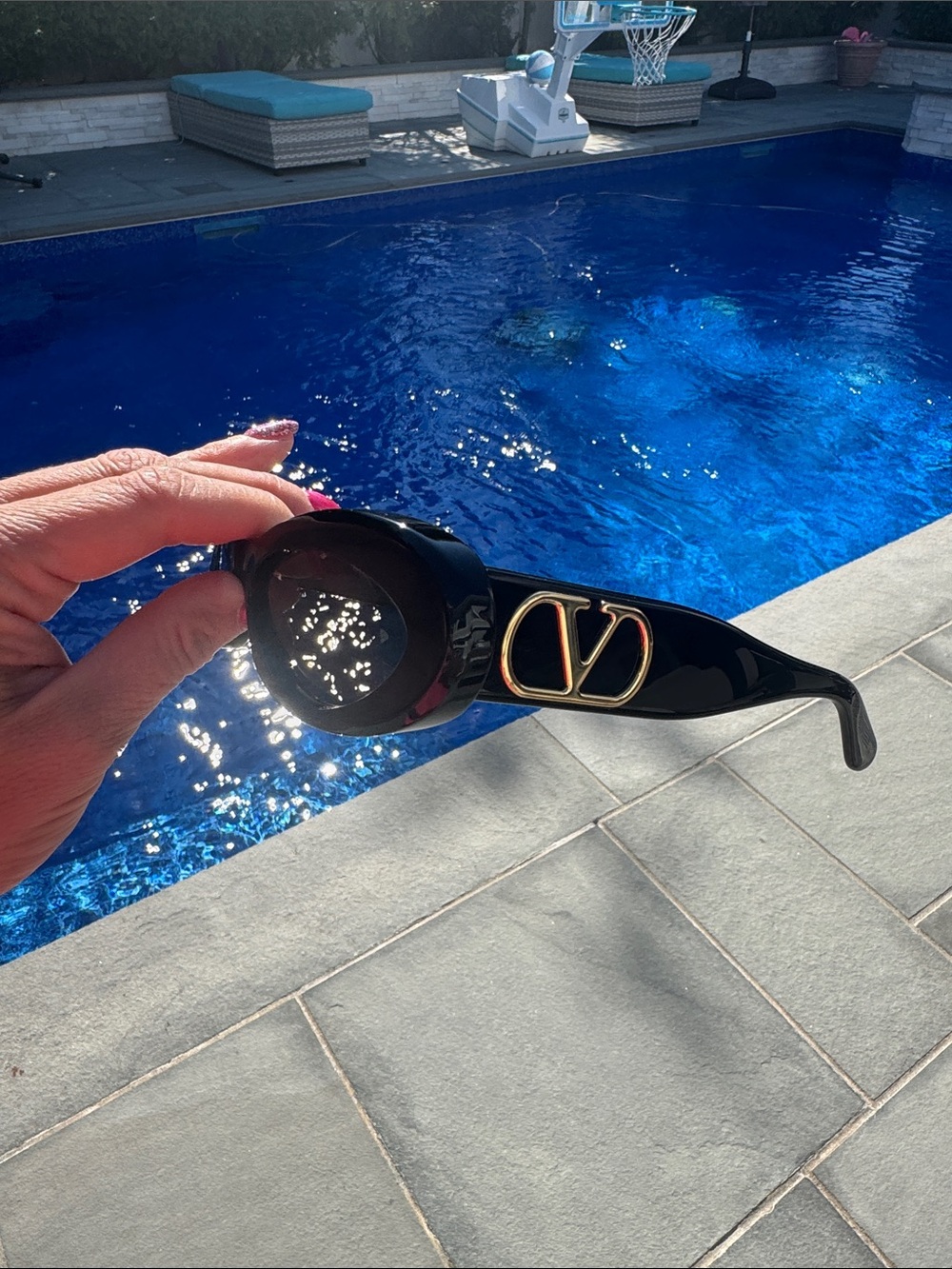 Valentino sunglasses Black with gold WITH FULL PACKAGE Model: VLS-178A - Picture 6 of 8